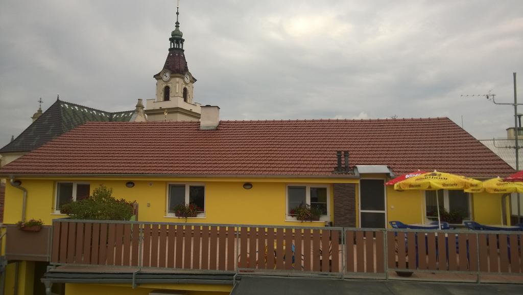 Penzion Toscana Lanžhot Buitenkant foto